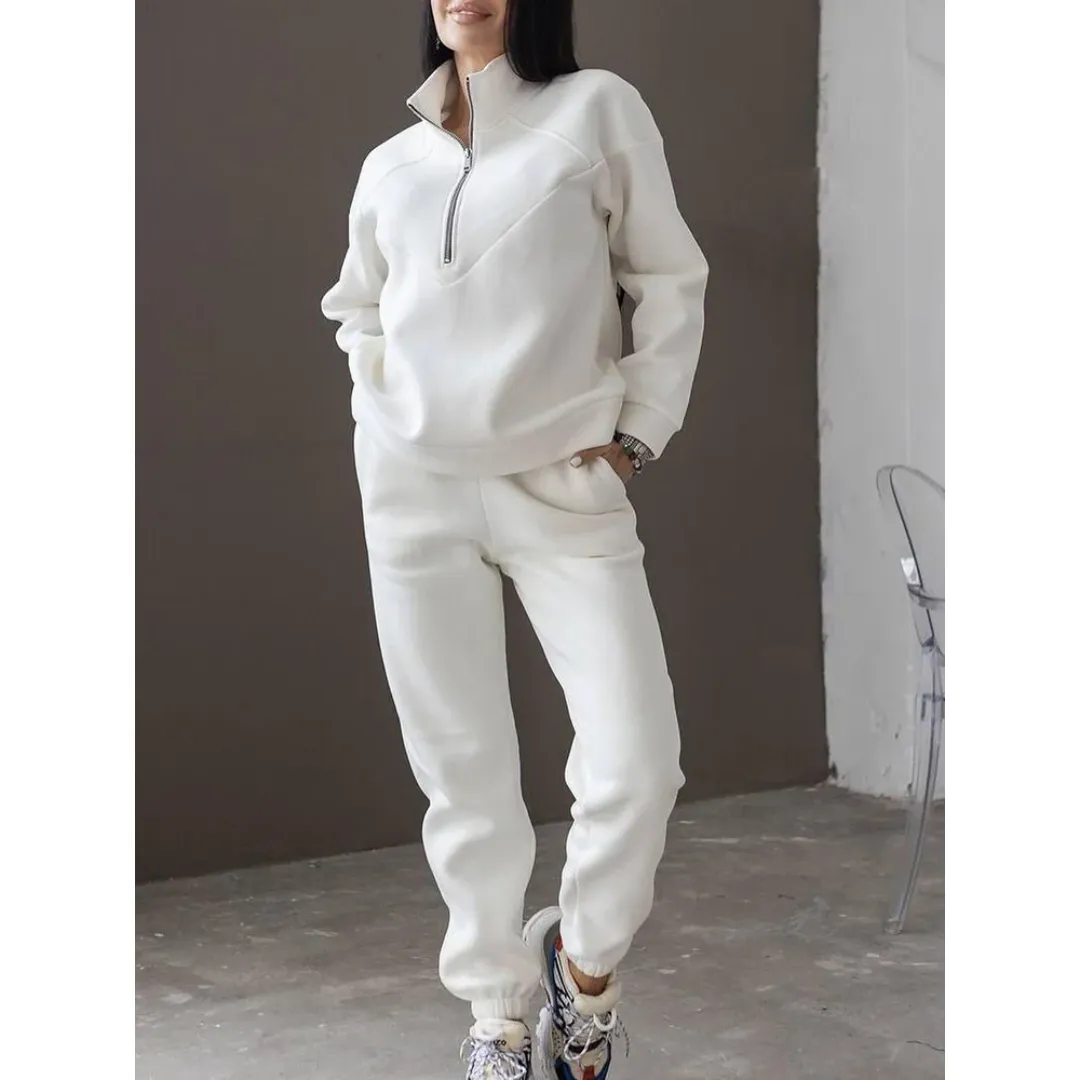 Casual Pullover and Pants Set for Women - Stylish and Comfy Outfit for Autumn/Winter